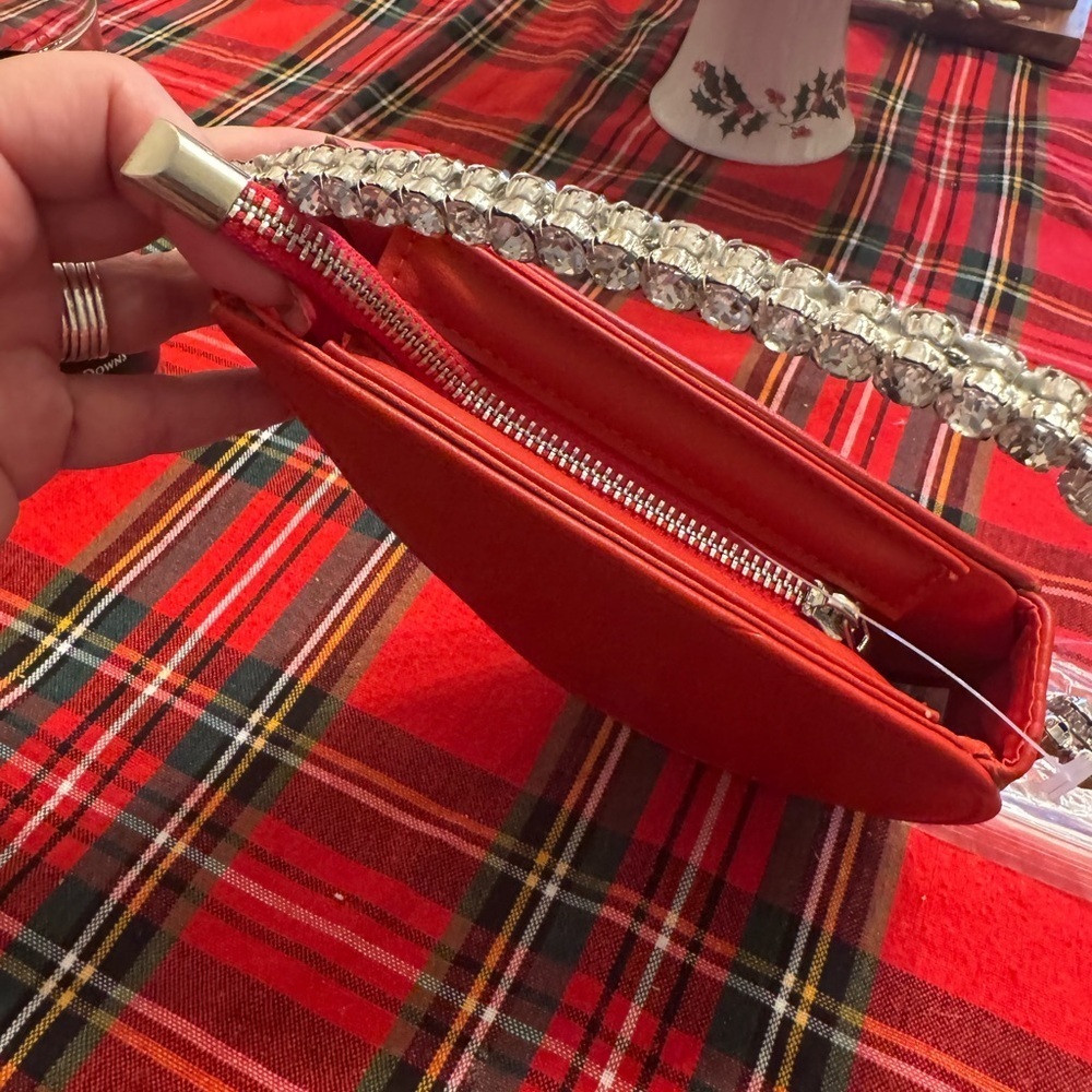 Heart-Shaped Bag with Rhinestone Handle - Picture 8 of 9